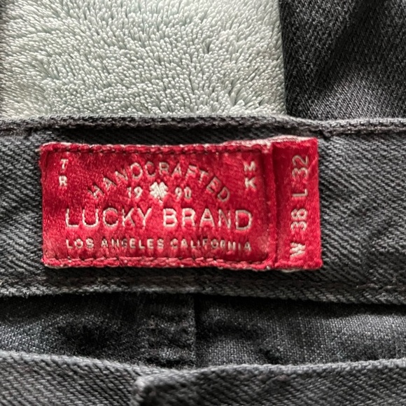 *LIKE NEW*. Lucky Brand 221 Original Straight Black Jeans - Picture 2 of 8